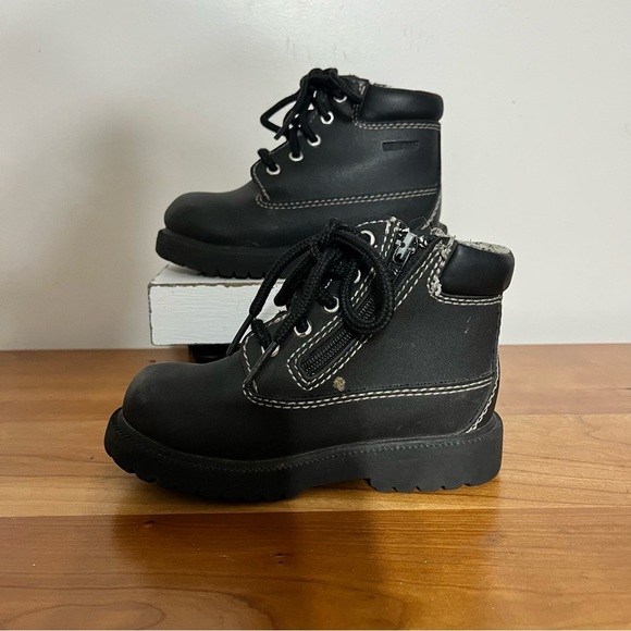 Smart Fit Boys Waterproof Skid Resistant Fleece Lined Boot Size 8.5 - Picture 1 of 8